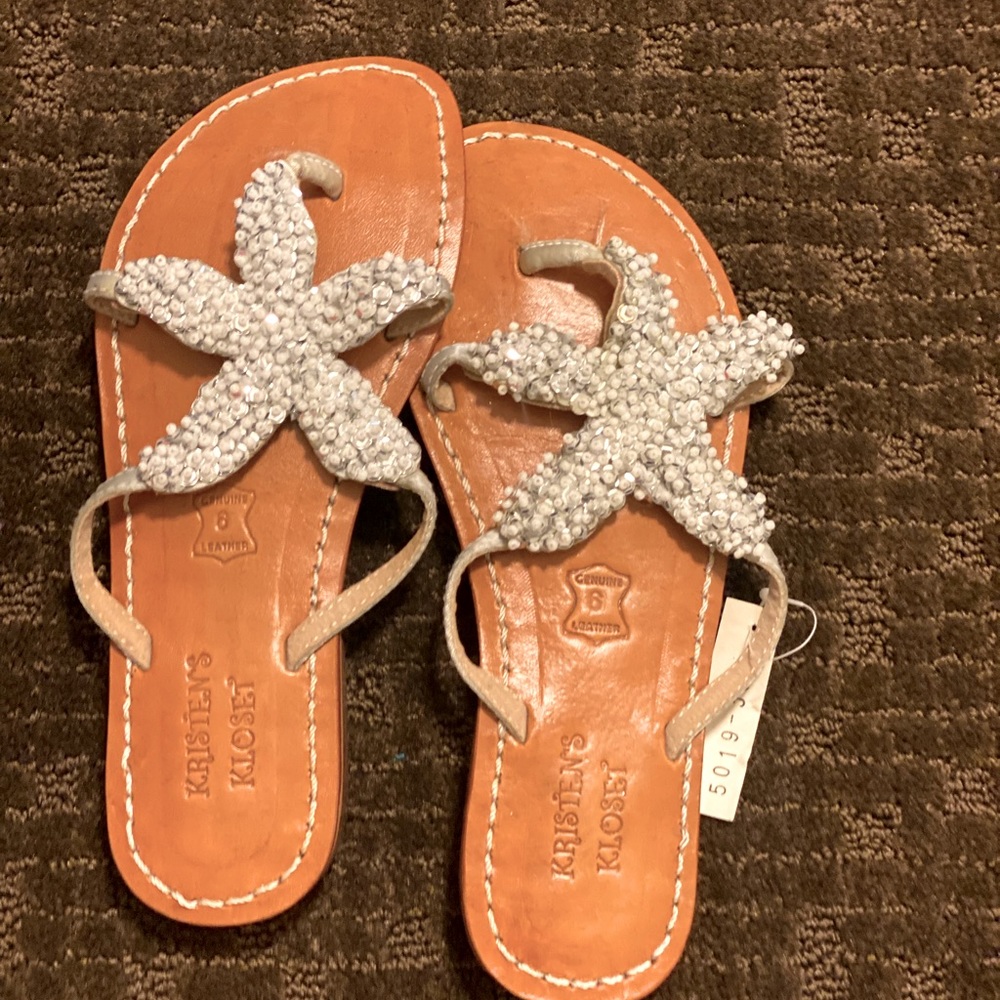 Adorable  starfish sandals! Perfect for your next vacation! Never worn.